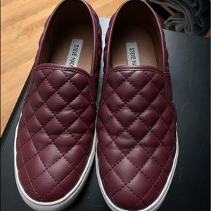 Steve madden slip ons